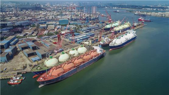 Keppel Shipyard (Benoi) 2018.jpg